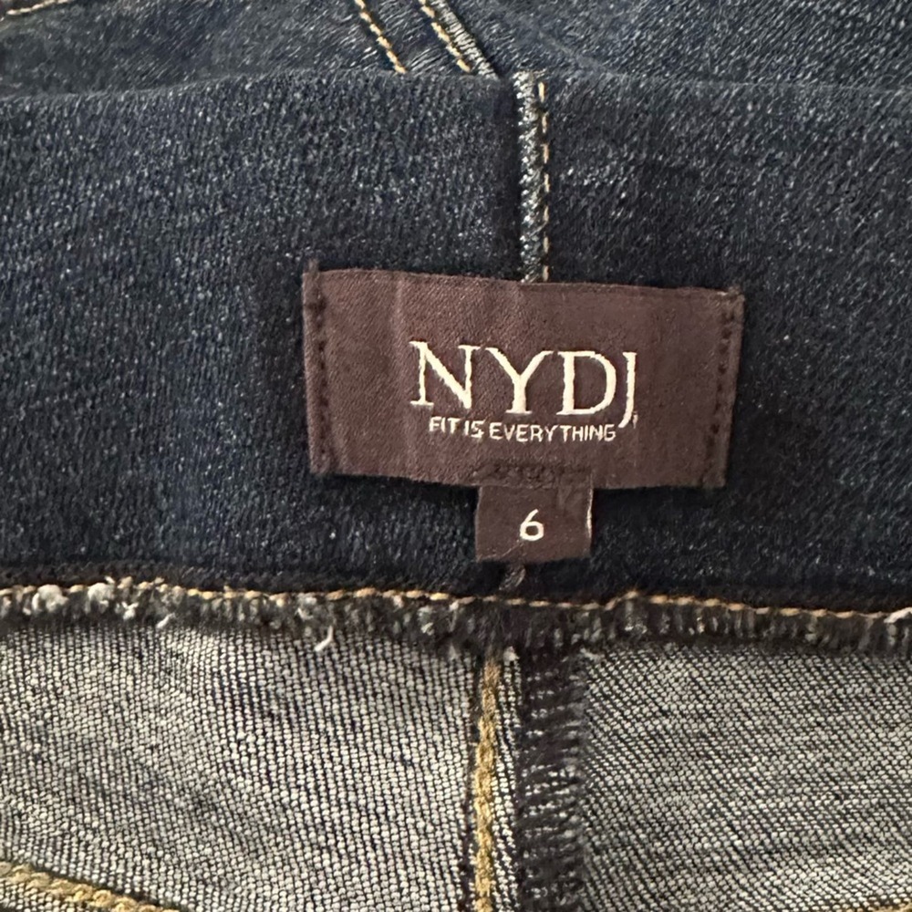 NYDJ Pull-On Skinny Ankle Jeans in Clean Marcel - Picture 9 of 14